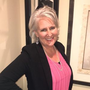 Meet your Posher, Deborah